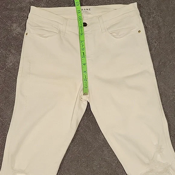 Frame Denim, "Le High Skinny" White Jeans - Picture 5 of 17